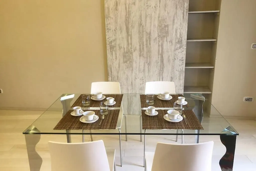 Budello Di Alassio, Ampio Appartamento Con Box Italy