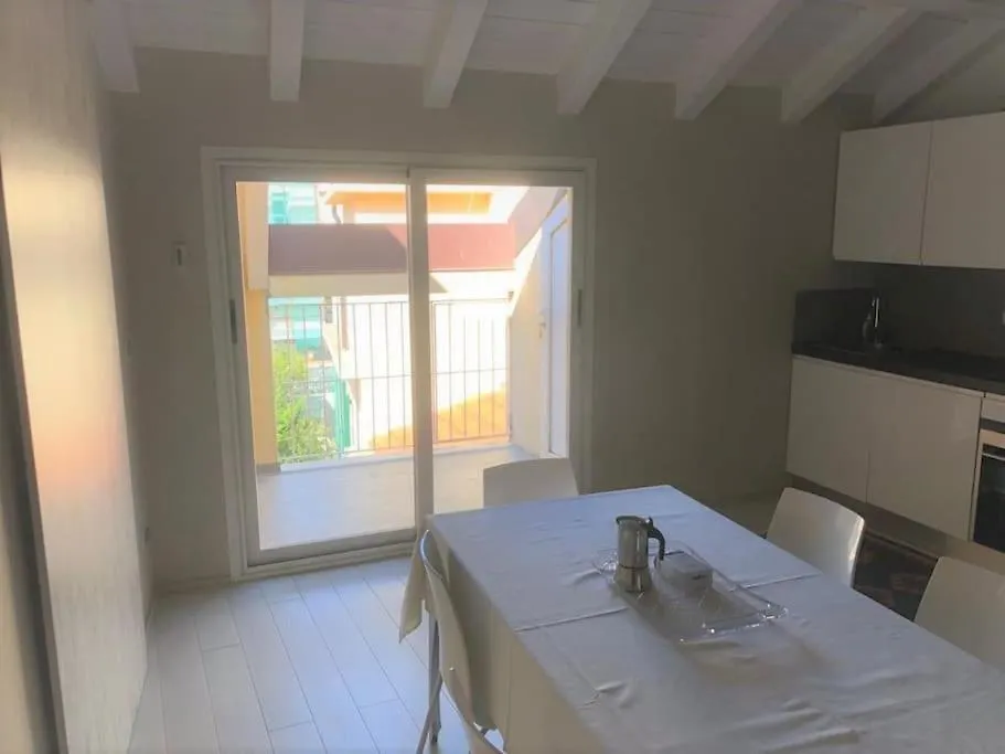 Budello Di Alassio, Ampio Appartamento Con Box 0*, Alassio