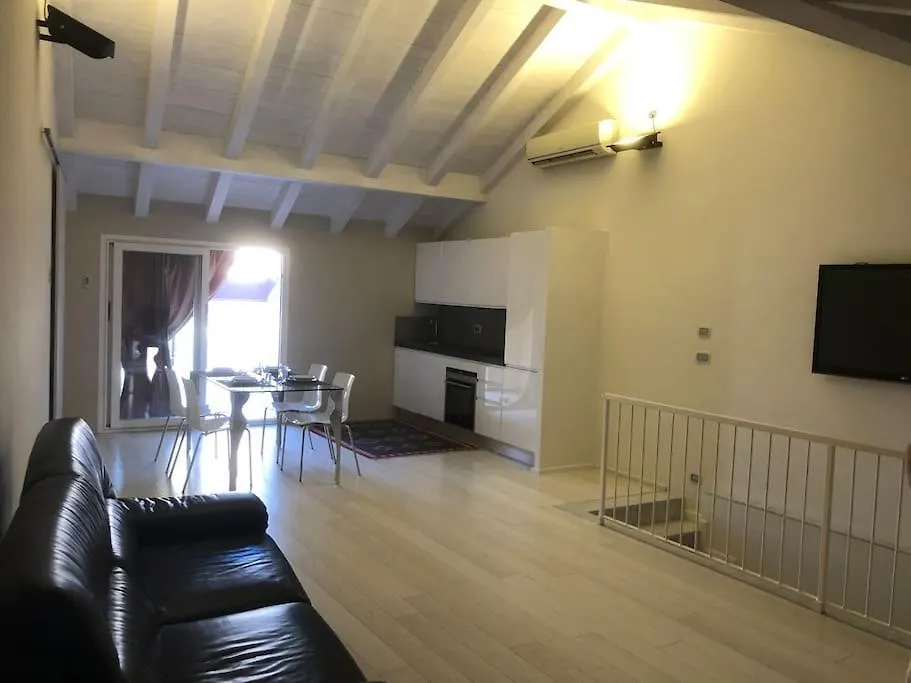 Holiday home Budello Di Alassio, Ampio Appartamento Con Box Italy